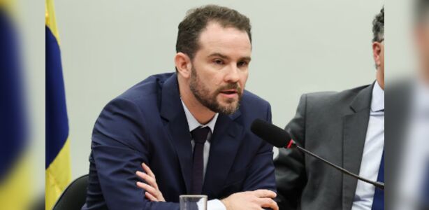 Ministro da Fazenda chama Milei de palhaço e rebate críticas sobre economia do país