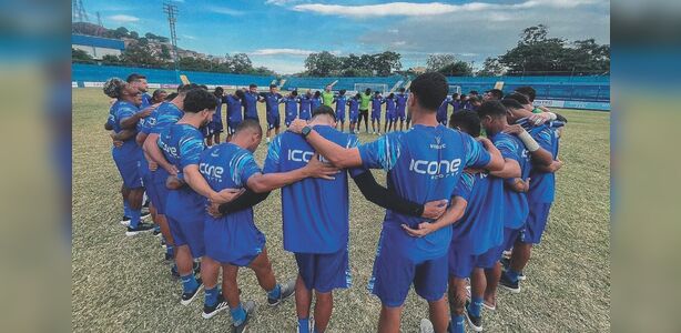Vitória inicia disputa por vaga na final da Copa ES