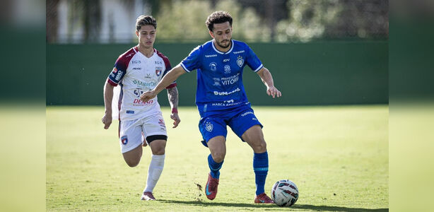Vitória não segura vantagem e dá adeus à Série D