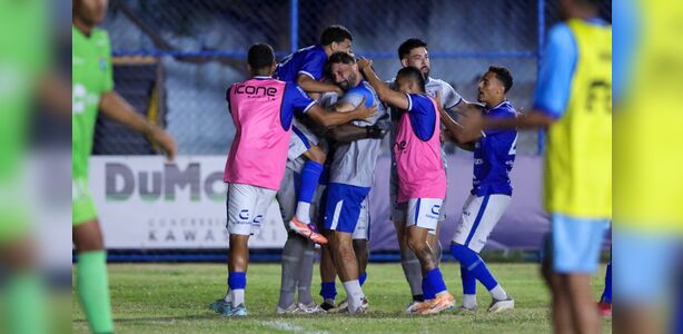Vitória supera trauma e vai à final da Copa ES
