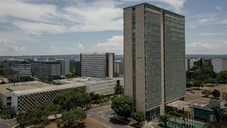 Imagem ilustrativa da imagem BNDES aprova R$ 3,85 bilhões em crédito para o Espírito Santo no 1º semestre