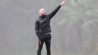 Imagem ilustrativa da imagem Botafogo demite Franclim Carvalho após surra e queda de rendimento