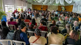 Imagem ilustrativa da imagem Cariacica propõe reajuste salarial de 17% para profissionais da educação