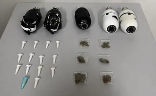 Imagem ilustrativa da imagem Cinco câmeras de videomonitoramento usadas pelo tráfico de drogas são apreendidas