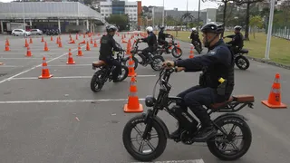 Imagem ilustrativa da imagem Guarda de Vitória terá bike elétrica para fazer ronda nas praias