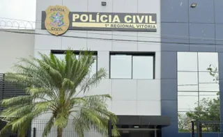 Imagem ilustrativa da imagem Homem é preso suspeito de furtar loja de shopping usando óculos com câmera