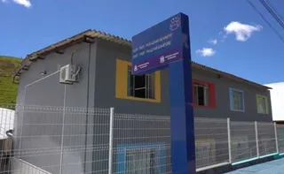 Imagem ilustrativa da imagem Homem entra com arma de festim em escola e causa pânico no Caparaó Capixaba