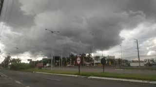 Imagem ilustrativa da imagem Inmet emite alerta de tempestade com queda de granizo no ES para esta quinta
