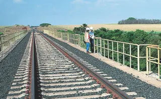Imagem ilustrativa da imagem Obra em ferrovia beneficia o Espírito Santo