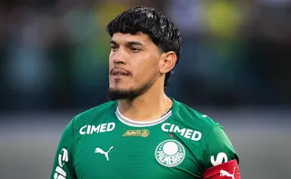 Imagem ilustrativa da imagem Palmeiras renova com Gustavo Gómez até 2030, e Abel admite perder Allan
