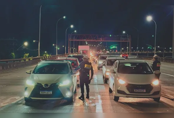 Blitz na descida da Terceira Ponte: ao todo, 32 motoristas se recusaram a fazer o teste do bafômetro