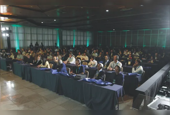 Participantes do Adit Invest, evento que ocorre hoje no Centro de Convenções de Vitória: negócios no turismo