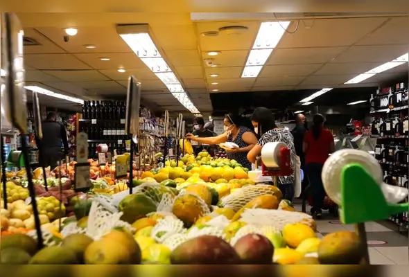Imagem ilustrativa da imagem Empresários do setor de supermercados divididos sobre reabertura aos domingos no ES