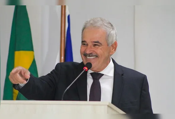 Guerino Zanon, ex-prefeito de Linhares, decidiu deixar PSD para embarcar inteiramente na candidatura de Lorenzo Pazolini (Republicanos) ao governo do Estado