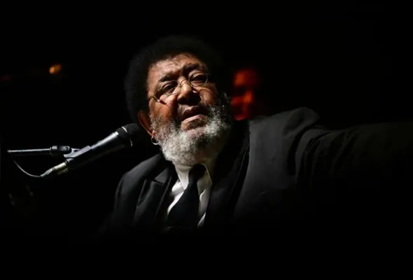 Popular músico e compositor uruguaio Rubén Rada morreu nesta quarta-feira (26)