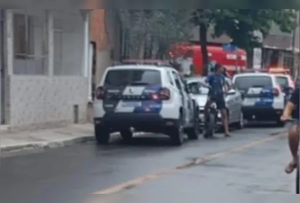 Imagem ilustrativa da imagem Mulher é morta a facadas por dívida de R$ 70 em Vitória
