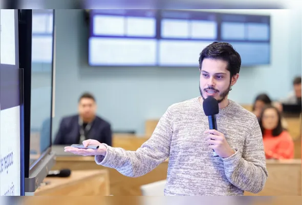 Lucas Niemeyer destaca que comunicação é a competência comportamental mais exigida nas vagas analisadas