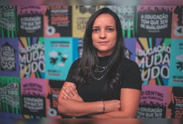 Natália Fregonesi diz que a formação de professores é fundamental, além da   recomposição de aprendizagem