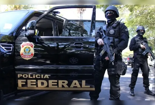 Agentes táticos da Polícia Federal do Brasil