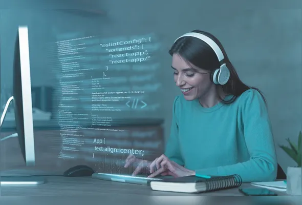 Cursos serão oferecidos online e cada formação terá 120 horas, que os alunos podem gerenciar como preferirem