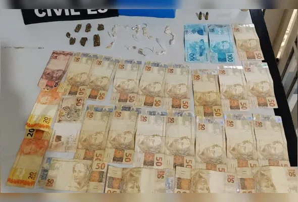 Suspeitos de tráfico e posse de arma são presos no ES