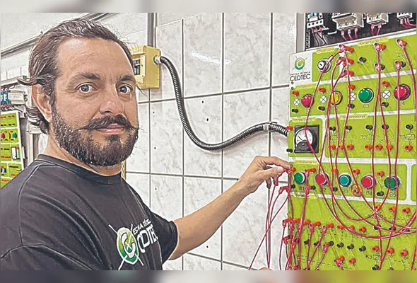 Imagem ilustrativa da imagem Ter mais de uma carreira será cada vez mais comum, dizem especialistas
