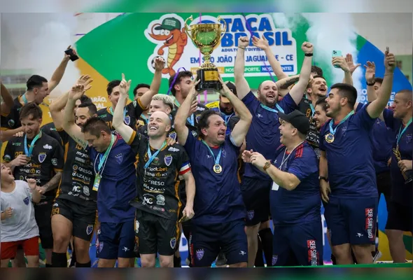 Imagem ilustrativa da imagem Vitória recebe pela primeira vez a Taça Brasil de Futsal Adulto
