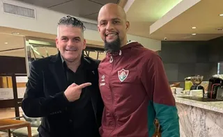 Imagem ilustrativa da imagem Astros do futebol brasileiro compraram diploma falso por R$ 100 mil com ex-jogador