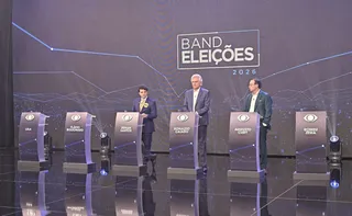 Imagem ilustrativa da imagem Band confirma debate com Lula e manterá púlpito de Flávio Bolsonaro vazio