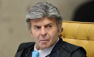 Imagem ilustrativa da imagem Bola dividida