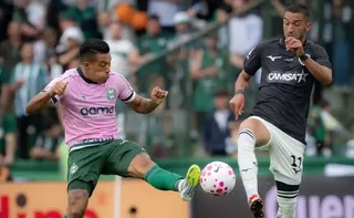 Imagem ilustrativa da imagem Coritiba e Botafogo empatam e mantêm jejum de vitórias no Brasileirão