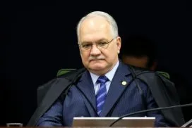 Imagem ilustrativa da imagem Fachin suspende decisão de Mendonça que afastou diretor-geral da PF