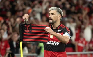 Imagem ilustrativa da imagem Flamengo garante vaga no sufoco e chega à 5ª semifinal de Libertadores em oito anos