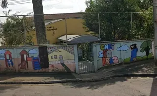 Imagem ilustrativa da imagem Homem faz reféns em escola de Curitiba e é morto pela polícia