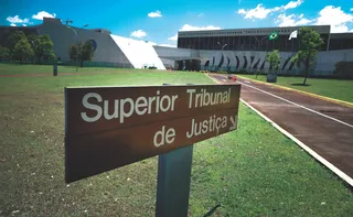 Imagem ilustrativa da imagem Justiça decide se inadimplente deve pagar advogado do condomínio