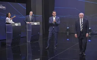 Imagem ilustrativa da imagem Lula e Flávio Bolsonaro definem estratégias e intensificam agendas após debate