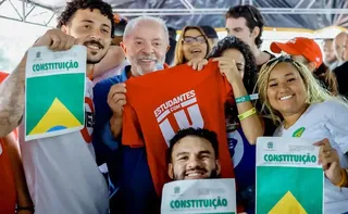 Imagem ilustrativa da imagem Lula garante versão universitária do “Pé de Meia” caso seja reeleito