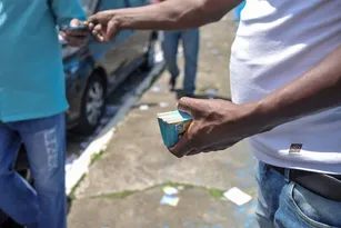 Imagem ilustrativa da imagem Prazo para os candidatos e campanha mais "fria" do que o normal