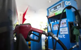 Imagem ilustrativa da imagem Tributos da gasolina são zerados e subsídios a combustíveis, ampliados