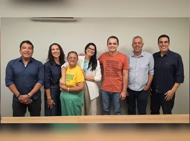 Flávio Bolsonaro e Lorenzo Pazolini caminharão lado a lado no segundo turno