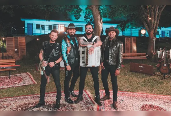 O quarteto paulista Traia Véia vai cantar hits como “Equivocada”  e “Wi-Fi”