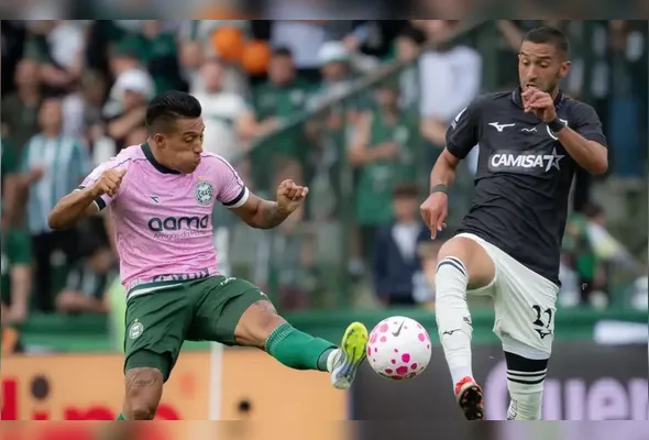 Coritiba e Botafogo empataram por 1 a 1 no Estádio Couto Pereira, em partida válida pela 30ª rodada do Campeonato Brasileiro
