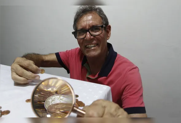 Claudemar José Fiorotte tem em casa cerca de 300 moedas de um centavo: colecionador há 17 anos