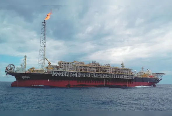 FPSO Cidade de São Paulo, uma das unidades contempladas, em operação que pode manter registros aduaneiros no Espírito Santo: mais oportunidades