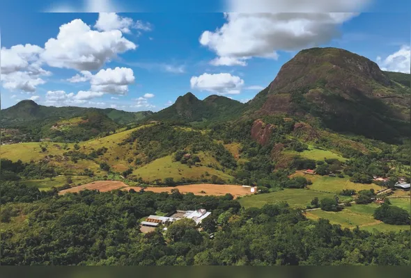 Vista que pode ser conferida pelos visitantes que fazem trilha na Reserva Monte Moxuara