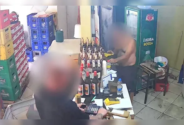 Câmeras de videomonitoramento do bar flagraram o furto