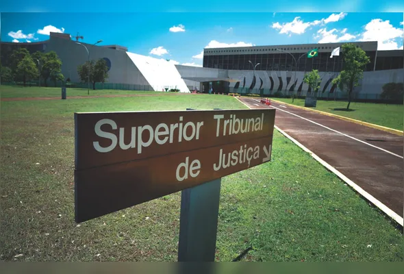 Prédio do STJ, em Brasília, onde ministros vão avaliar se a cobrança prevista na convenção de condomínios representa pagamento em duplicidade