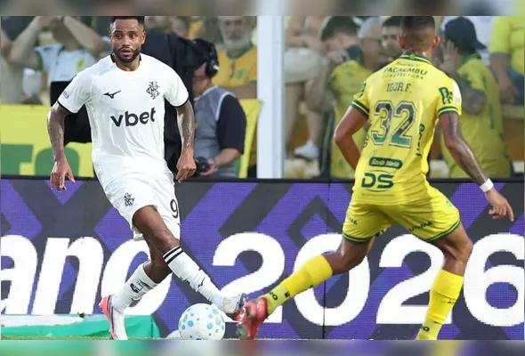 Imagem ilustrativa da imagem 'Lei do ex' supera estreias de Tite e Ziyech e Mirassol vence o Botafogo
