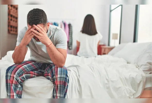 Jovem preocupado: estima-se que 100 milhões de homens no mundo apresentem disfunção erétil