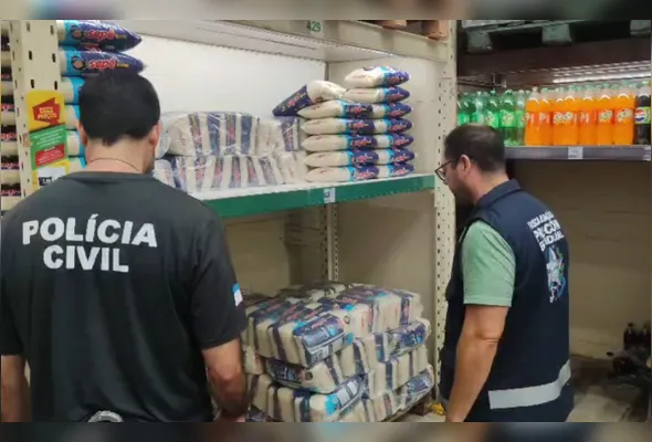 Imagem ilustrativa da imagem Rato morto e embalagens danificadas: supermercado na Serra é alvo de ação do Procon